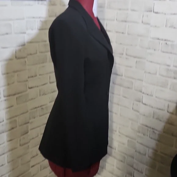 Norma Kamali SZ 10 Black 3 Button Lined Blazer - Picture 3 of 12